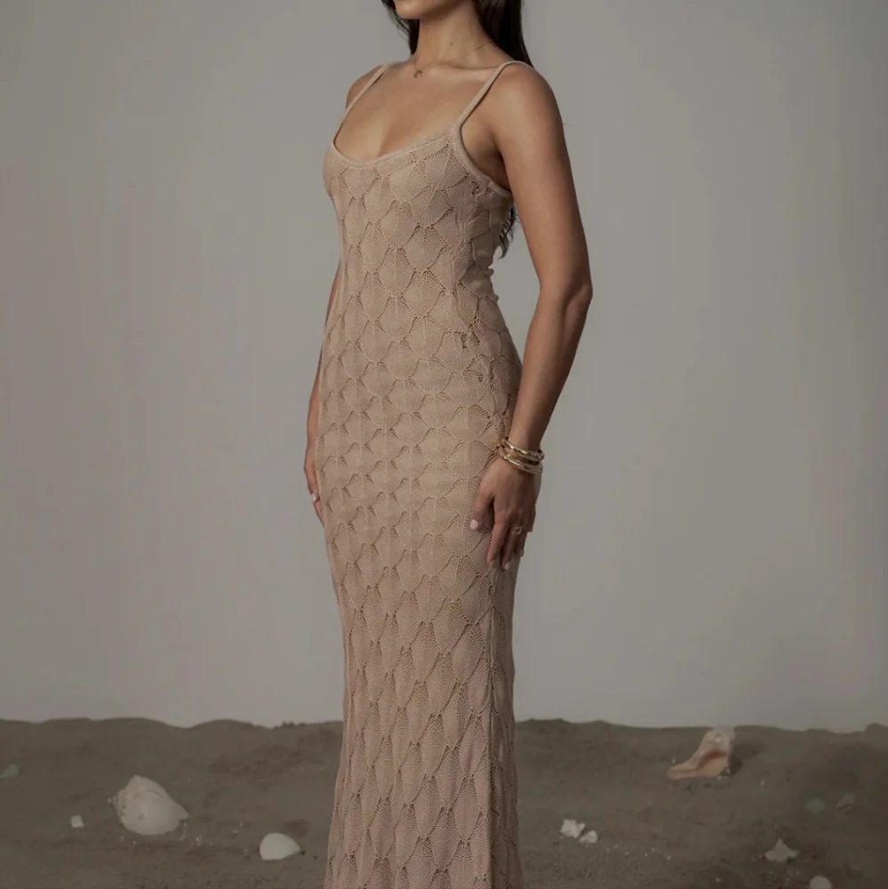 Elegant Tan  Dress - Picture 4 of 13